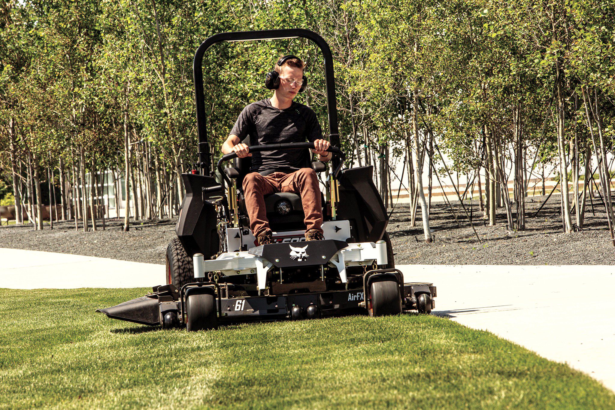 Browse Specs and more for the ZT6000 Zero-Turn Mower 52″ - White Star Machinery
